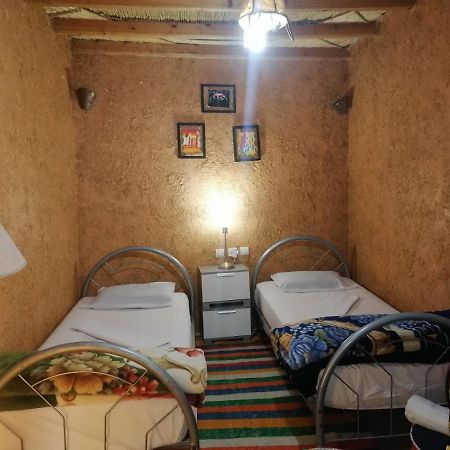Riad Asrir Tiznit Luaran gambar