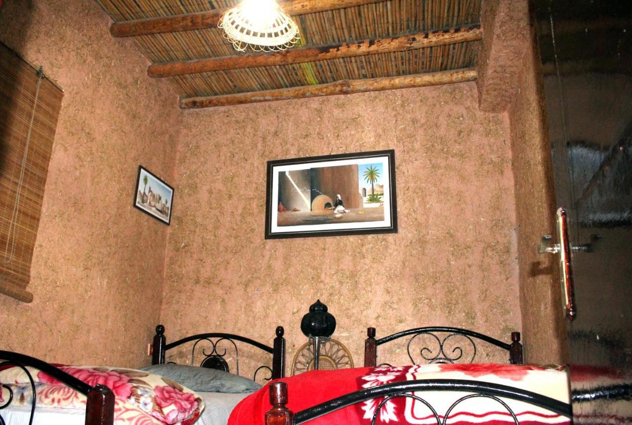 Riad Asrir Tiznit Luaran gambar