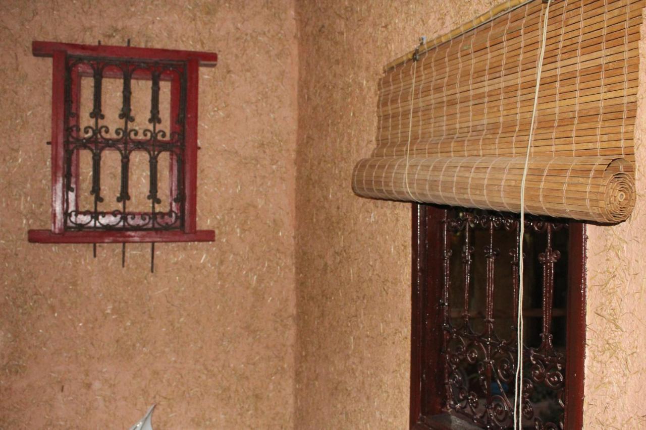 Riad Asrir Tiznit Luaran gambar