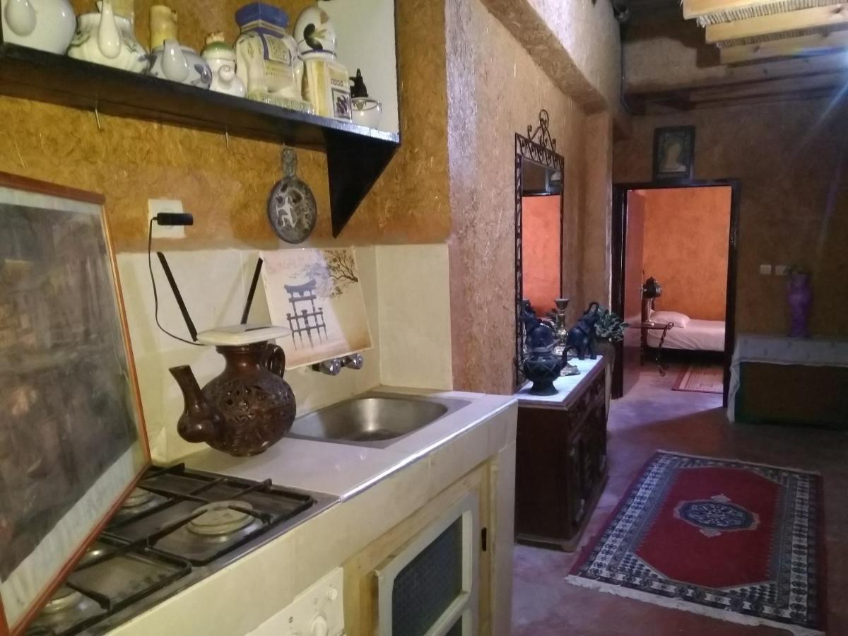 Riad Asrir Tiznit Luaran gambar
