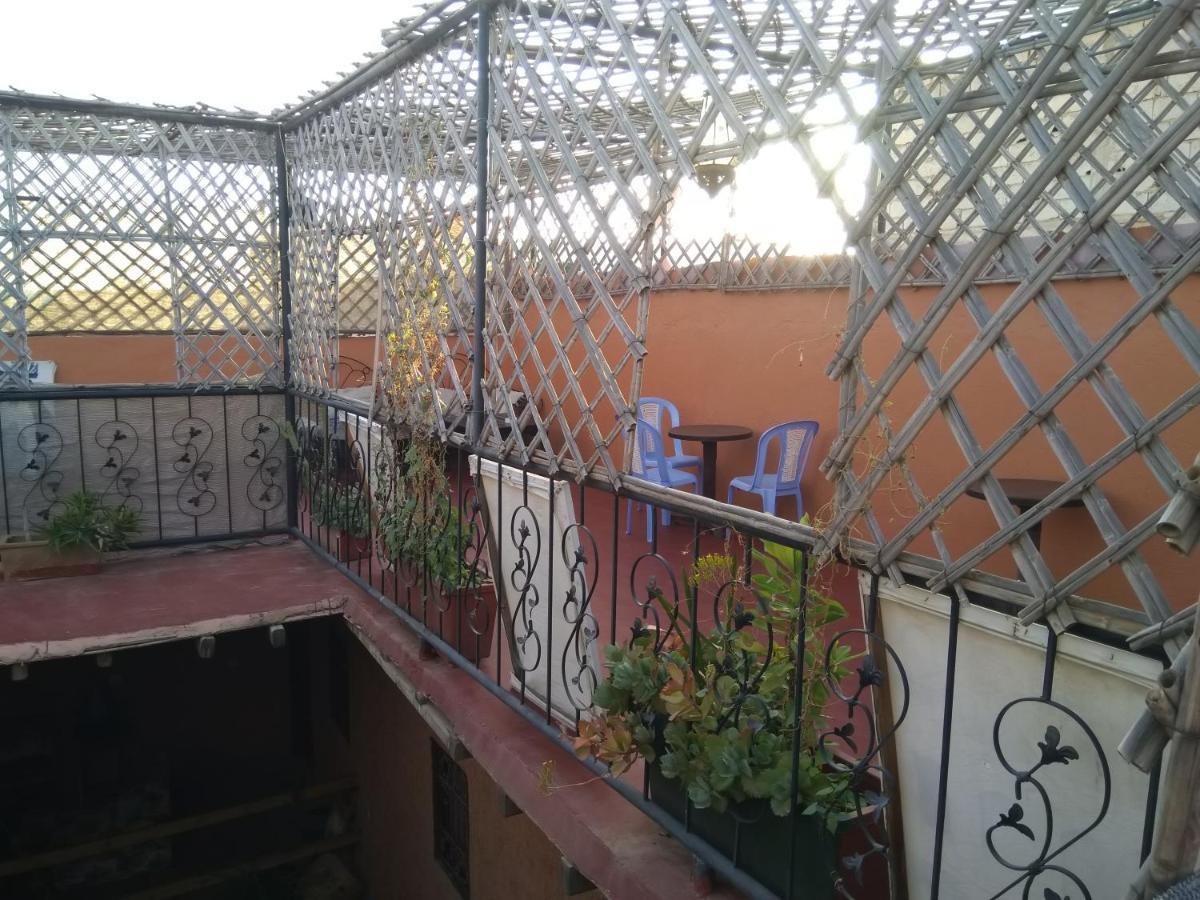 Riad Asrir Tiznit Luaran gambar