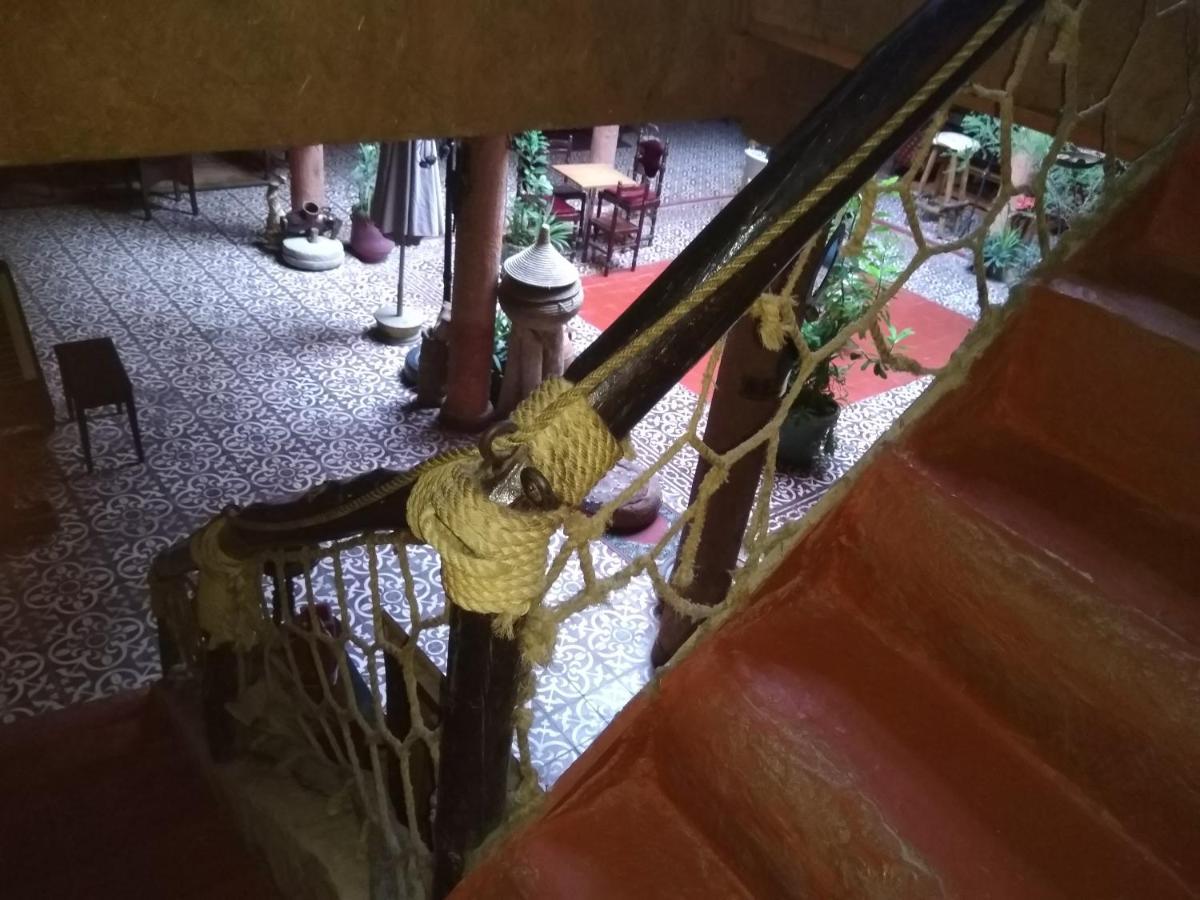 Riad Asrir Tiznit Luaran gambar