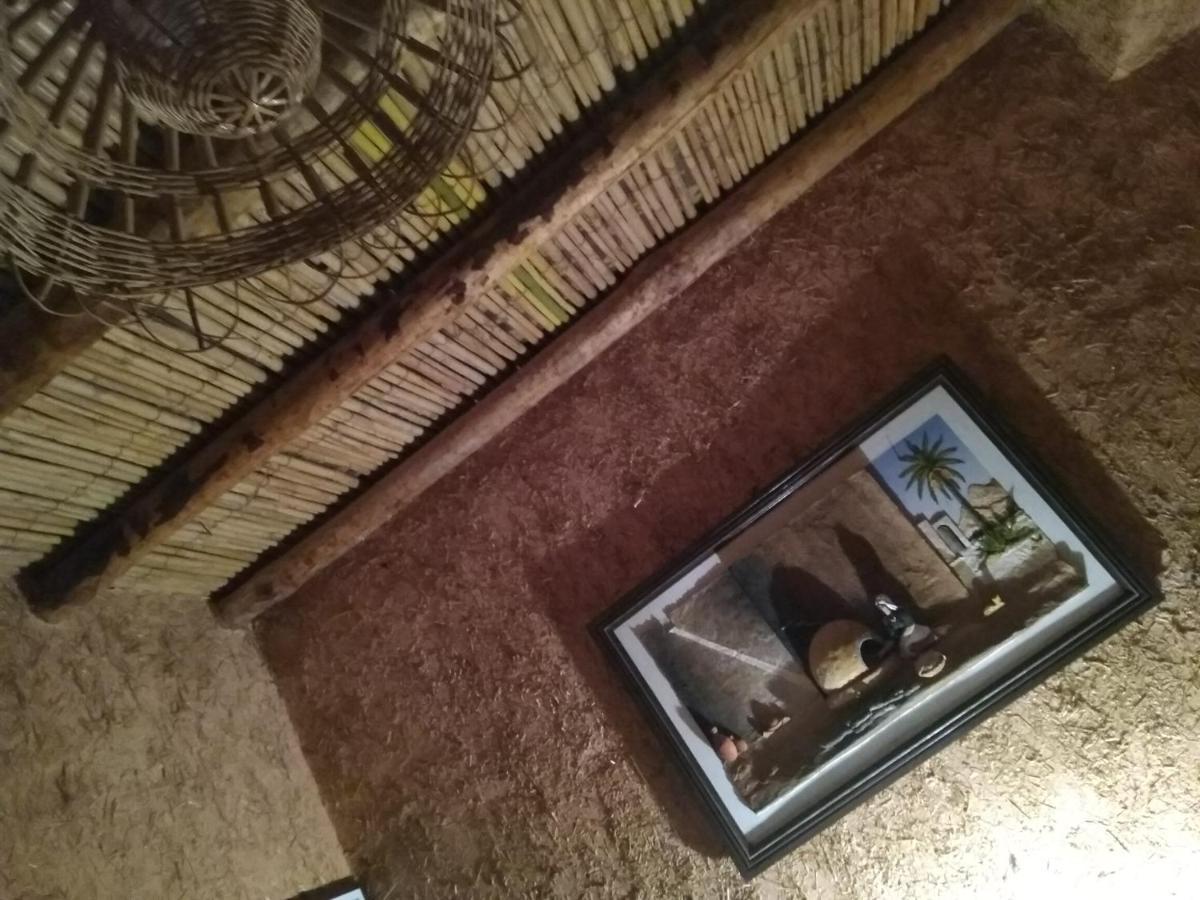 Riad Asrir Tiznit Luaran gambar