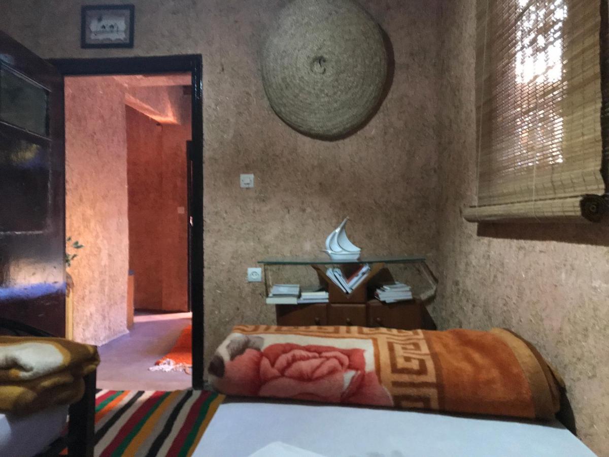 Riad Asrir Tiznit Luaran gambar