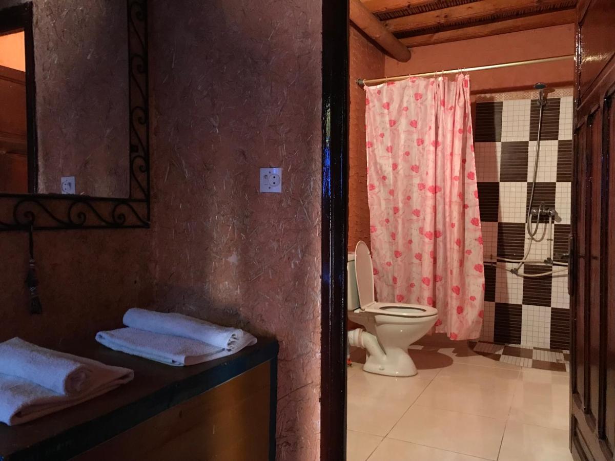 Riad Asrir Tiznit Luaran gambar