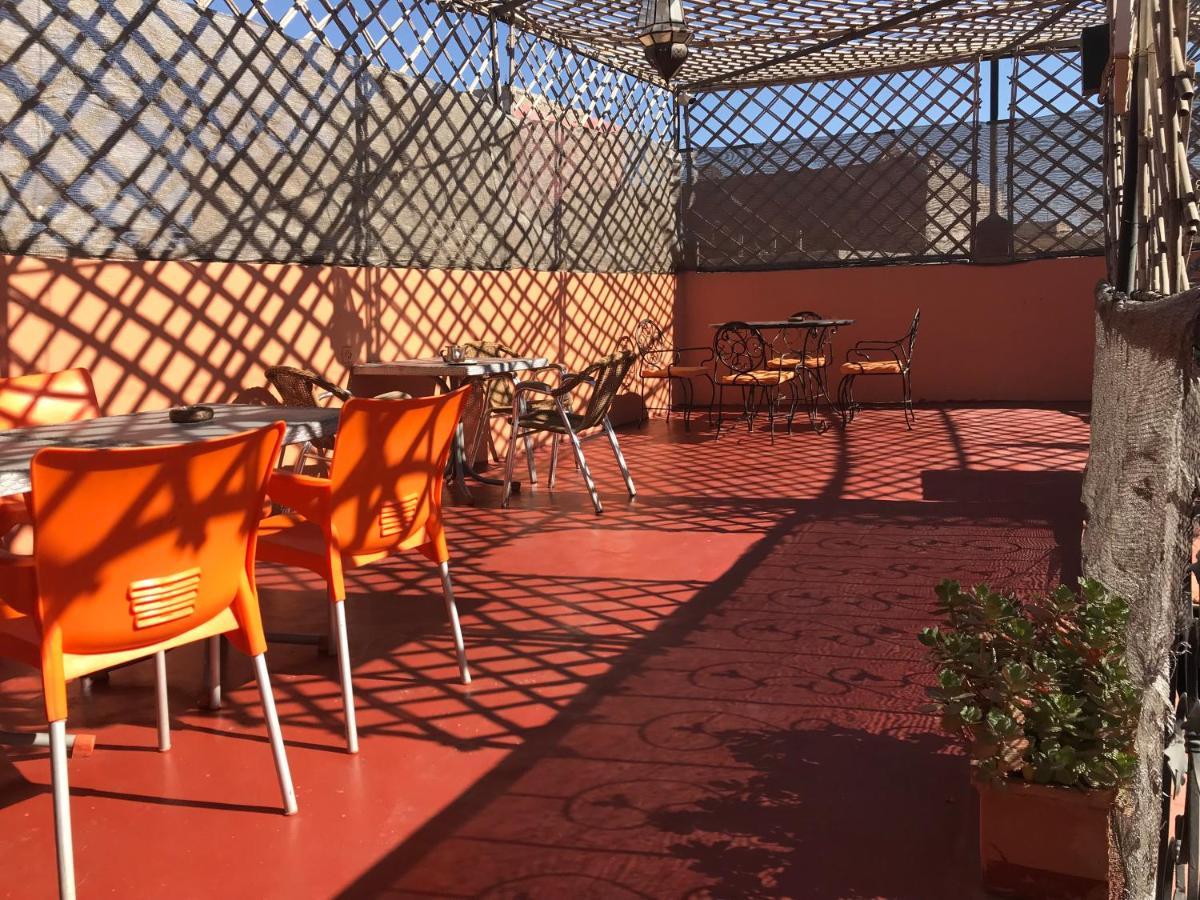 Riad Asrir Tiznit Luaran gambar