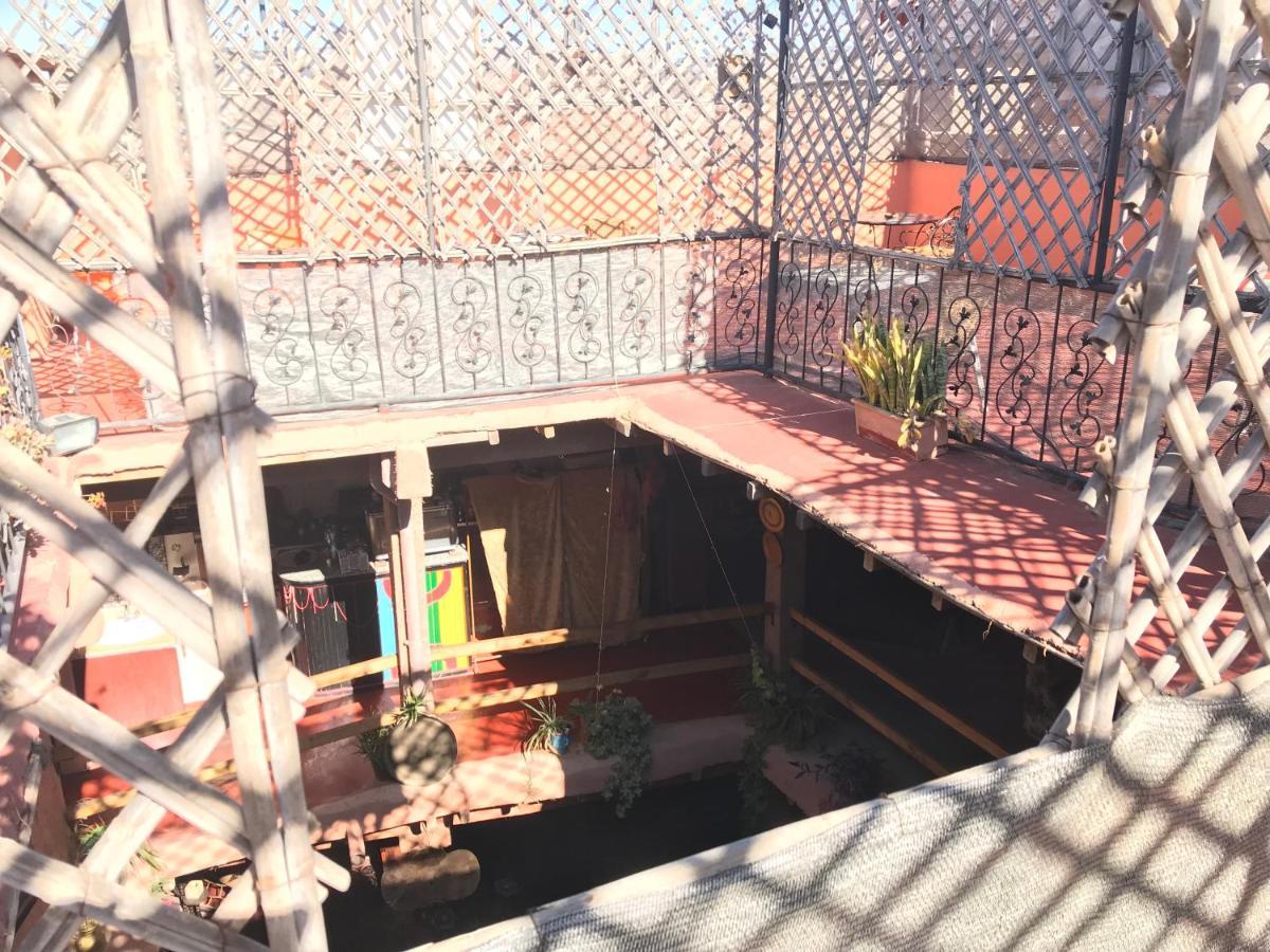 Riad Asrir Tiznit Luaran gambar