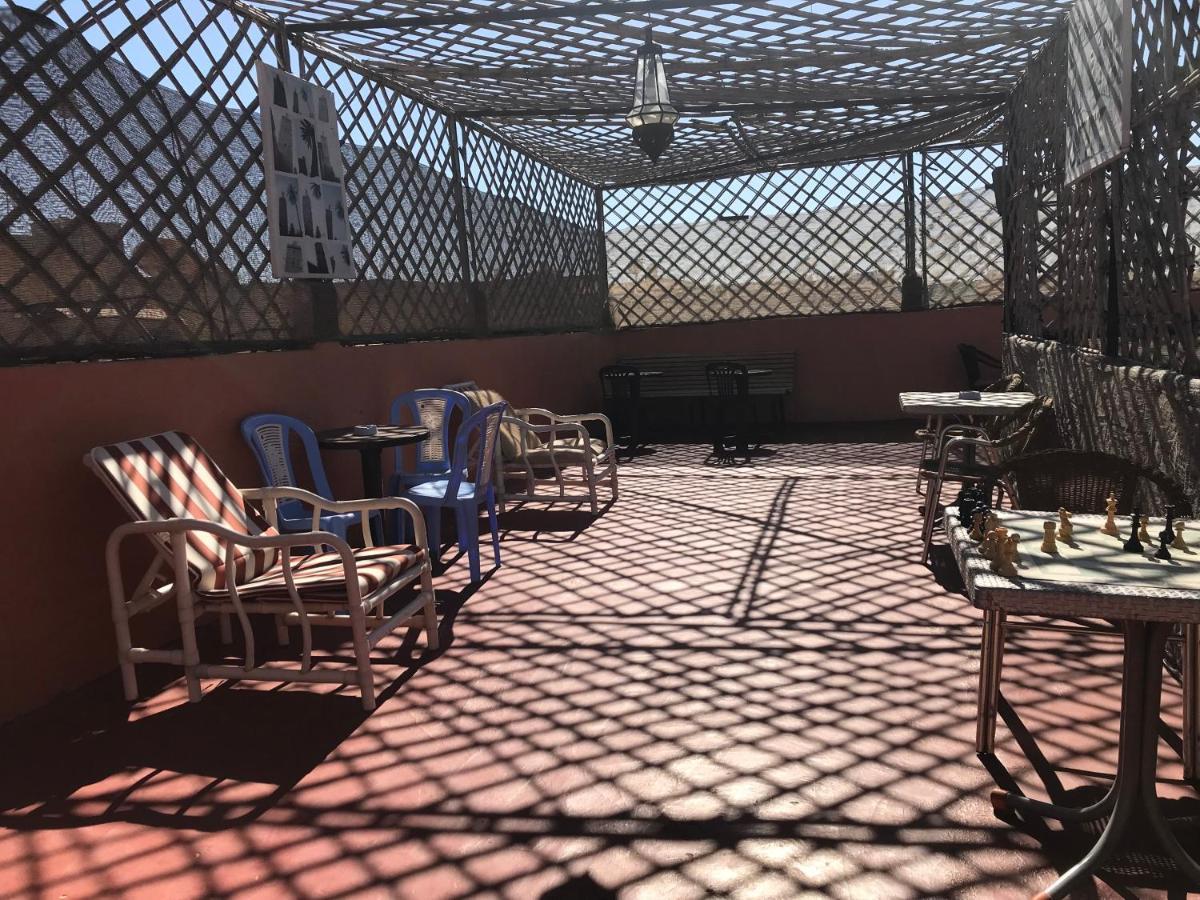 Riad Asrir Tiznit Luaran gambar