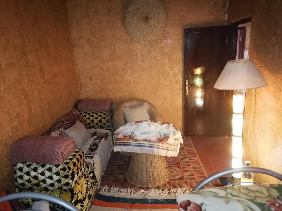 Riad Asrir Tiznit Luaran gambar
